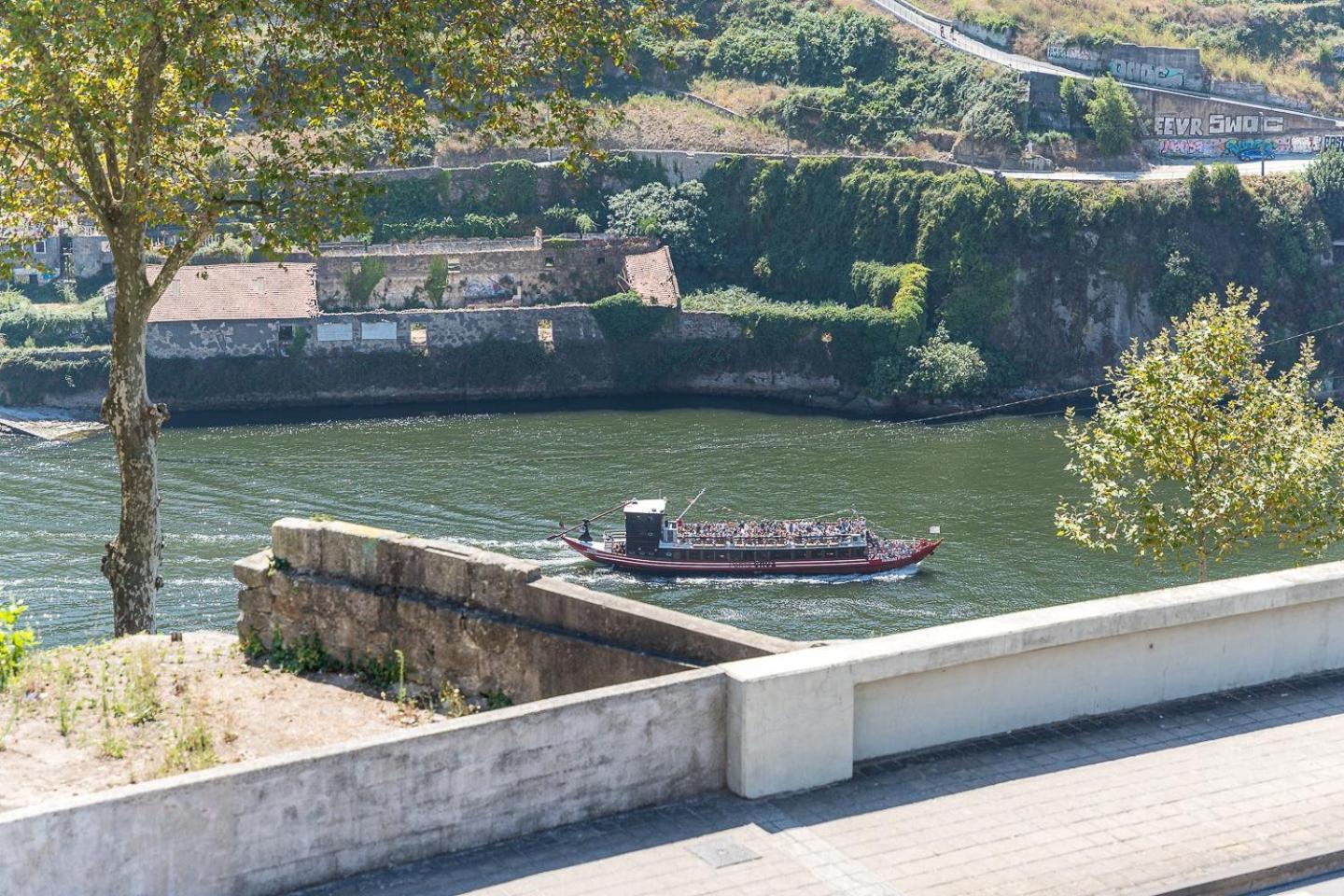 Guestready - Fantastic Apt Overlooking Douro River Porto Buitenkant foto